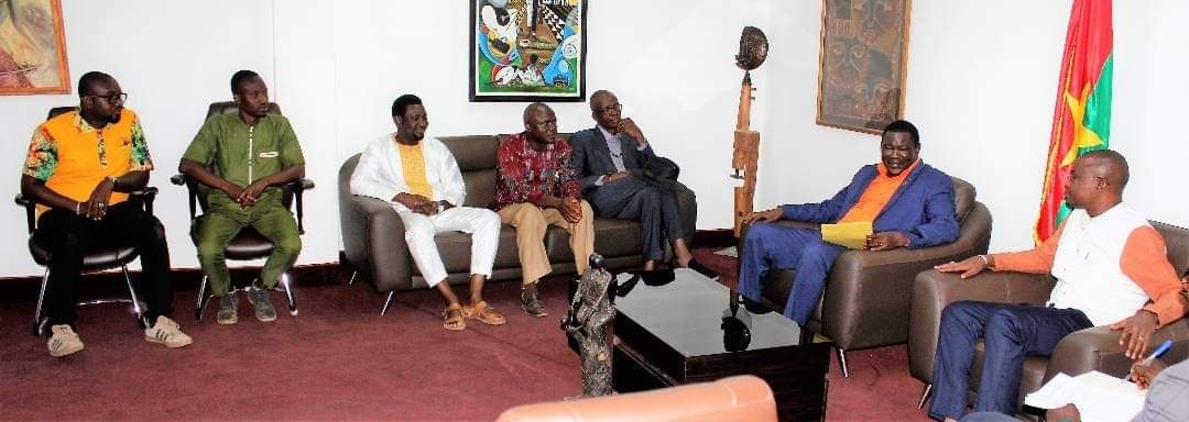 Médias d’information spécialisés : Le REPCT rencontre le ministre Jean Emmanuel Ouédraogo