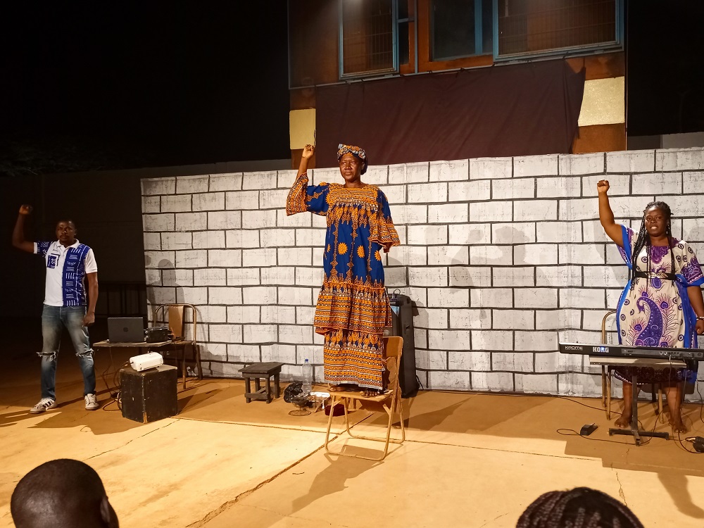 Théâtre : « Zangs yandé » ou le vibrant hommage à Ladji Yoro