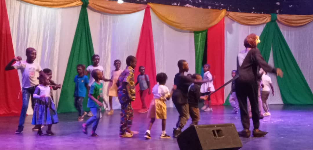 « Cirque de Noël » 2023 : Yennega Circus offre du spectacle avec les enfants déplacés